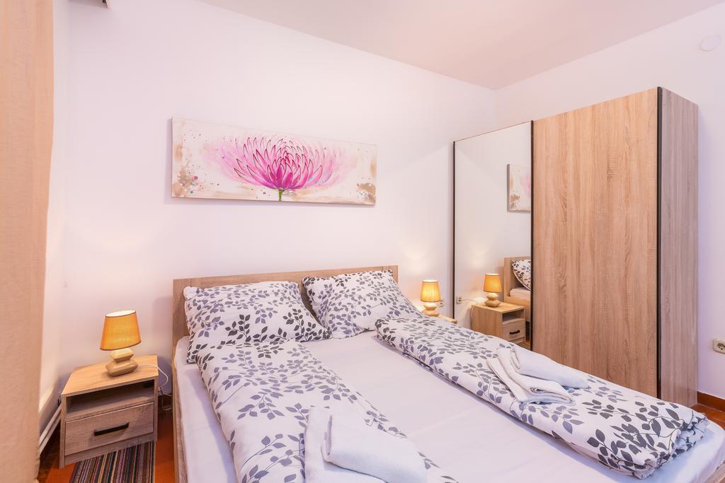 Bed & Breakfast La Fontana Medulin Buitenkant foto