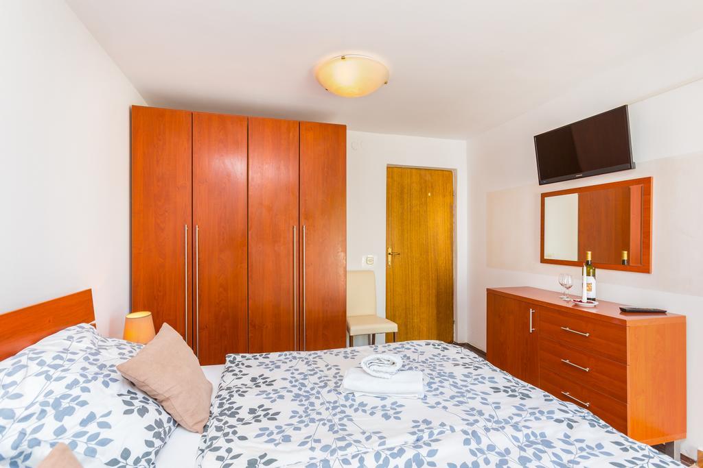 Bed & Breakfast La Fontana Medulin Buitenkant foto