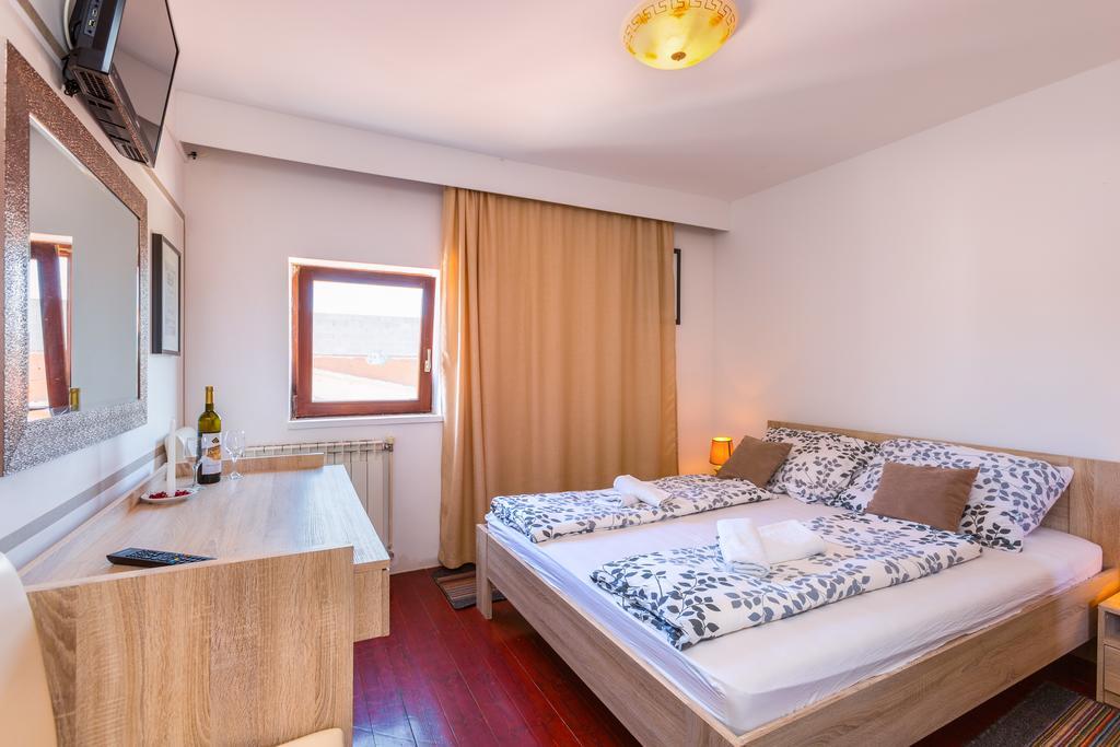 Bed & Breakfast La Fontana Medulin Buitenkant foto